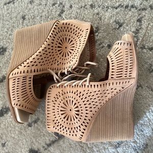 Jeffery Campbell wedges!